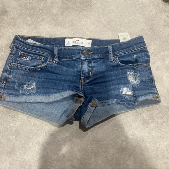 Hollister sz 3 y2k low rise distressed denim shorts - Picture 1 of 5